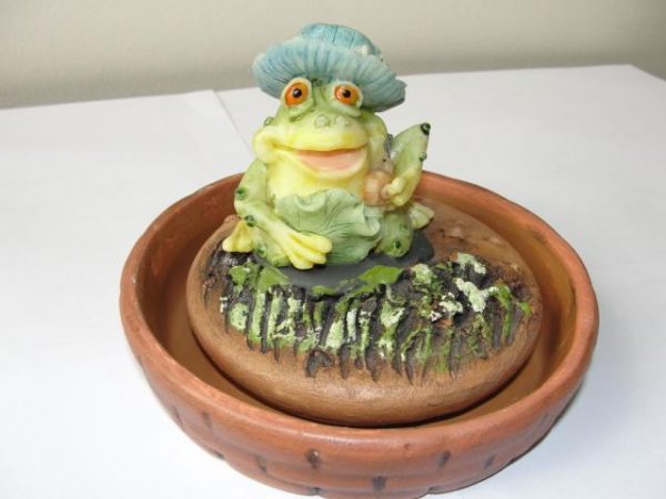 Sapo em Resina - Image 2