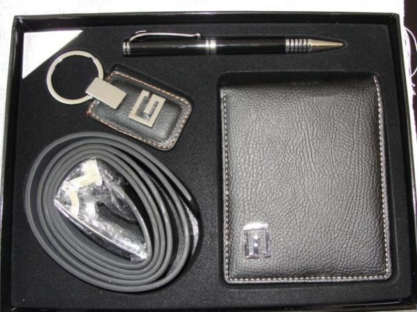 Conjunto de Caneta Esferográfica e Acessórios