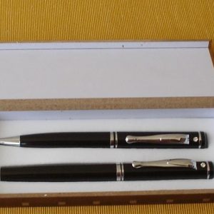 Conjunto de Caneta Esferográfica e Roller